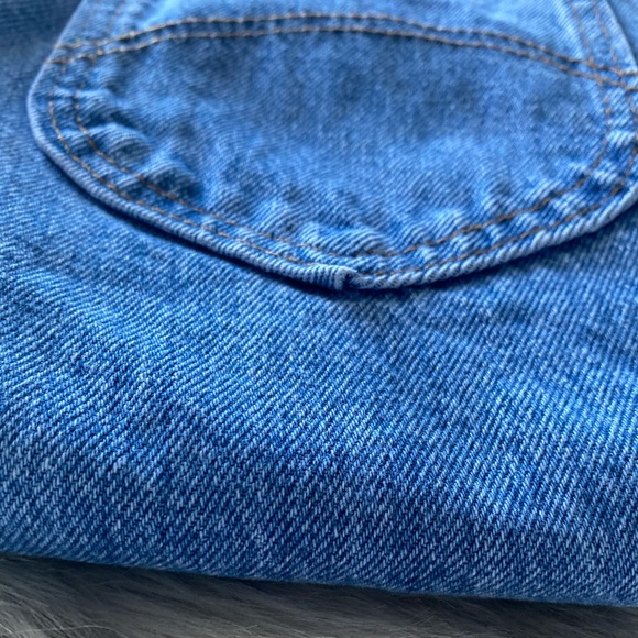 Chic Vintage Jeans - Picture 8 of 11